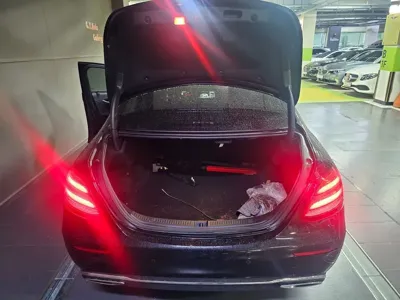 Mercedes-Benz E-Class 2017, 133859 км, за 11832.37 USD - фото 20