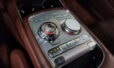 Genesis G90 2023, 71811 км, за 48903.77 USD - фото 9