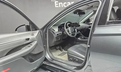 Hyundai Sonata 2022, 24774 км, за 13071.46 USD - фото 10