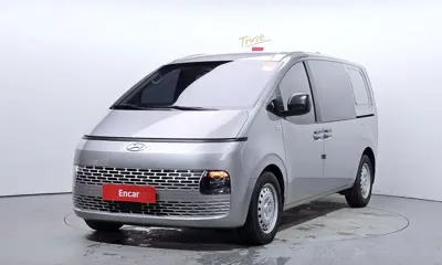 Hyundai Staria · 2022 год
