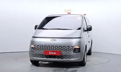 Hyundai Staria 2022, 48599 км, за 15091.24 USD