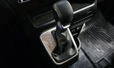 Hyundai Staria 2022, 48599 км, за 14977.21 USD - фото 9