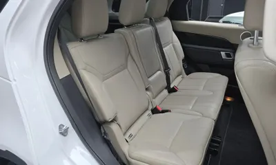 Land Rover Discovery 2019, 100430 км, за 17781.61 USD - фото 12