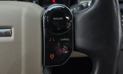 Land Rover Discovery 2019, 100430 км, за 17781.61 USD - фото 31