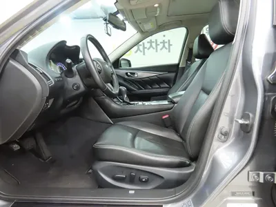 Infiniti Q50 2016, 51322 км, за 6170.41 USD