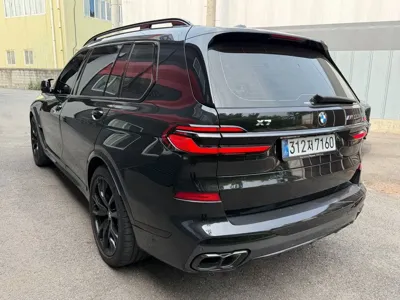 BMW X7 2025, 13000 км, за 113843.45 USD