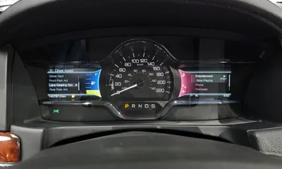 Lincoln MKS 2013, 142787 км, за 2636.27 USD - фото 8
