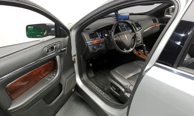 Lincoln MKS 2013, 142787 км, за 2636.27 USD - фото 11