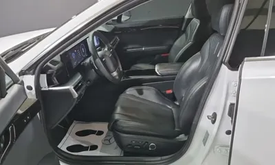 Hyundai Grandeur 2023, 138522 км, за 12880.57 USD - фото 7