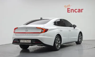 Hyundai Sonata 2022, 138390 км, за 10097.73 USD
