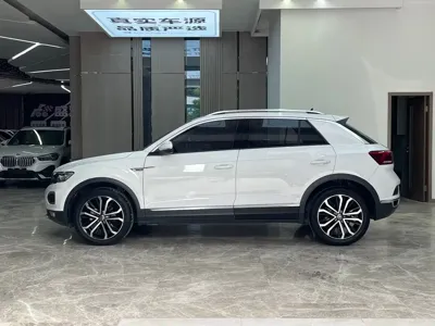 Volkswagen T-Roc 2022, 53000 км, за 12008.42 USD