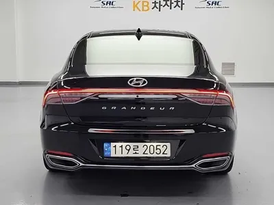 Hyundai Grandeur 2021, 67582 км, за 15688.59 USD