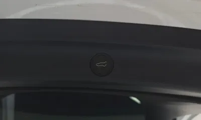 Tesla Model Y 2021, 96446 км, за 25928.84 USD - фото 29