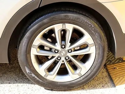 Hyundai Maxcruz 2014, 294748 км, за 4594.98 USD