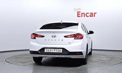 Hyundai Avante 2020, 102373 км, за 7201.85 USD