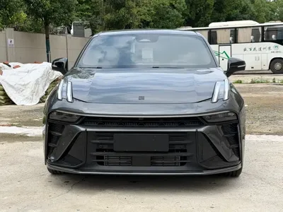 Lynk & Co 03 2025, 8000 км, за 12542.53 USD