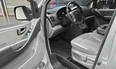Hyundai Starex 2014, 142473 км, за 7928.64 USD - фото 11