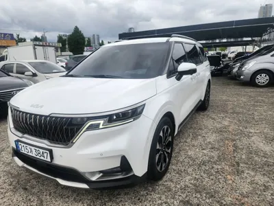 Kia Canival 2022, 94879 км, за 15628.67 USD