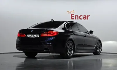 BMW 5-Series 2020, 56146 км, за 21086.74 USD