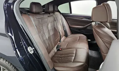 BMW 5-Series 2020, 56146 км, за 21086.74 USD - фото 12
