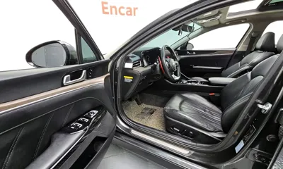 Kia K5 2020, 78596 км, за 11913.9 USD - фото 10
