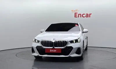 BMW 5-Series 2025, 7291 км, за 661019.77 USD