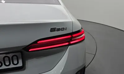BMW 5-Series 2025, 7291 км, за 661019.77 USD - фото 23