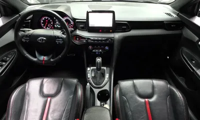 Hyundai Veloster 2018, 86152 км, за 5798.05 USD - фото 7