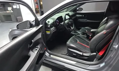 Hyundai Veloster 2018, 86152 км, за 5798.05 USD - фото 10