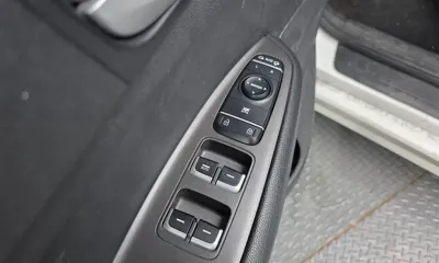 Kia K5 2018, 192444 км, за 5655.59 USD - фото 11