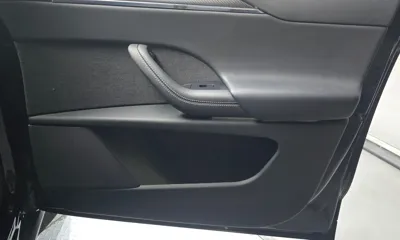 Tesla Model X 2023, 51551 км, за 98492.93 USD - фото 25