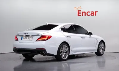 Genesis G70 2019, 99281 км, за 13680.79 USD