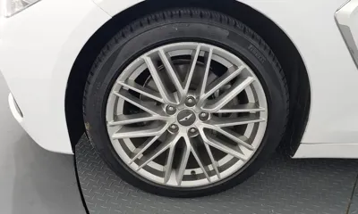 Genesis G70 2019, 99281 км, за 13680.79 USD