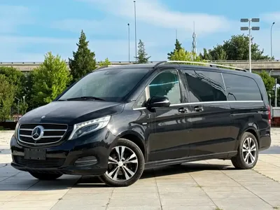 Mercedes-Benz V-Class 2017, 145000 км, за 17137.66 USD