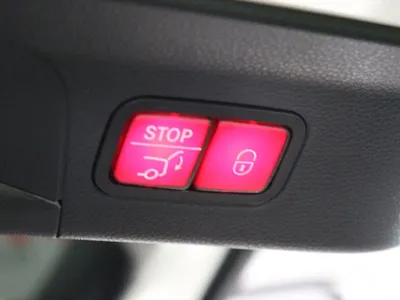 Mercedes-Benz GLC-Class 2019, 103641 км, за 16214.1 USD - фото 6