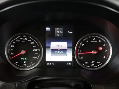 Mercedes-Benz GLC-Class 2019, 103641 км, за 16214.1 USD - фото 7