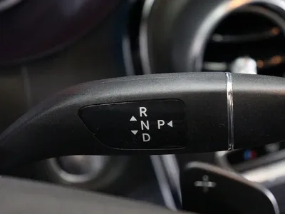 Mercedes-Benz GLC-Class 2019, 103641 км, за 16214.1 USD - фото 9