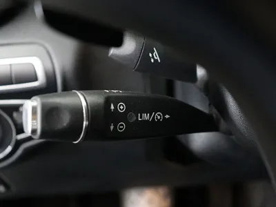 Mercedes-Benz GLC-Class 2019, 103641 км, за 16214.1 USD - фото 12