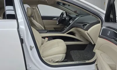 Lincoln MKZ 2019, 101171 км, за 10463.57 USD - фото 11