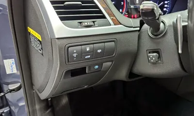 Hyundai Genesis 2015, 130272 км, за 6408.99 USD - фото 17