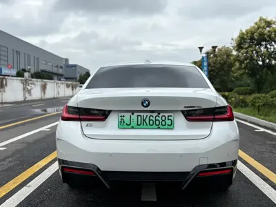BMW i3 2023, 83000 км, за 19005.62 USD