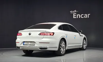 Volkswagen Arteon 2022, 50622 км, за 18708.15 USD