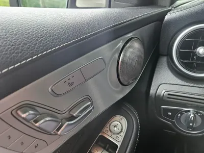 Mercedes-Benz GLC-Class 2021, 105350 км, за 21142.36 USD - фото 14