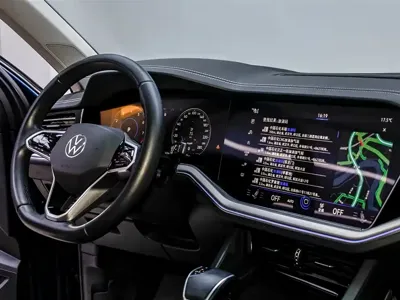 Volkswagen Touareg 2023, 32599 км, за 45448.22 USD