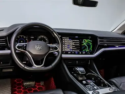 Volkswagen Touareg 2023, 32599 км, за 45448.22 USD - фото 22