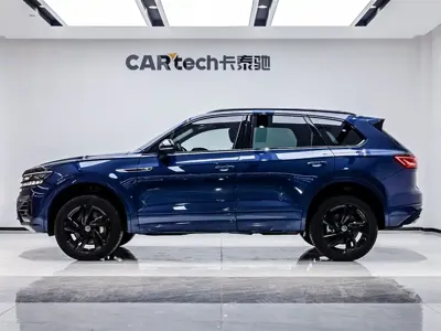 Volkswagen Touareg 2023, 32599 км, за 45448.22 USD - фото 23