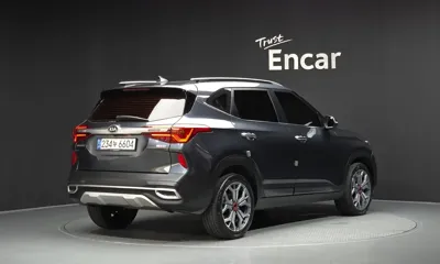Kia Seltos 2021, 56139 км, за 12026.26 USD