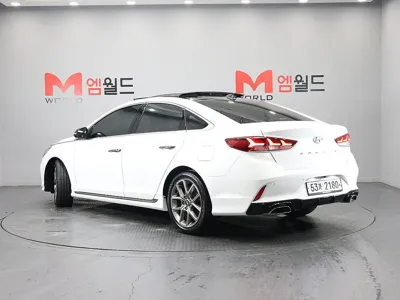 Hyundai Sonata 2018, 115563 км, за 10371.54 USD
