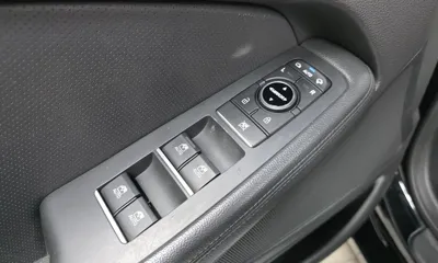 Hyundai Genesis 2015, 195089 км, за 6615.89 USD - фото 12