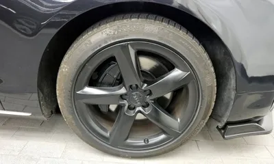 Audi A8 2012, 173260 км, за 5901.27 USD